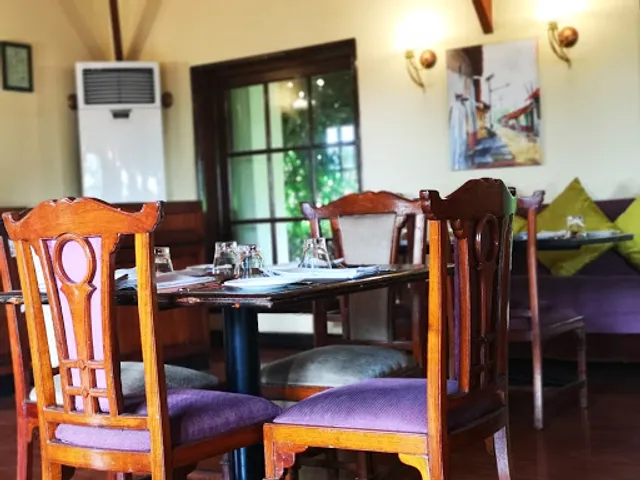 Peaberry Restaurant - Gateway Chikmagalur