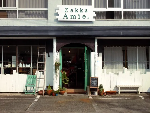 Zakka Ａｍｉｅ．