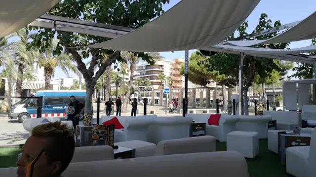 Rock & Grill · Actualmente cerrado por temporada. Reabrimos el 27 de marzo de 2026