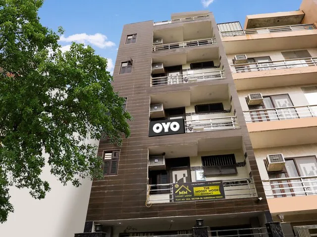 Super OYO Flagship Ishwar Niwas Residency