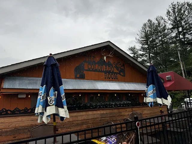 Westwoods Lodge Pub & Grill and Big Timber Bourbon Bar