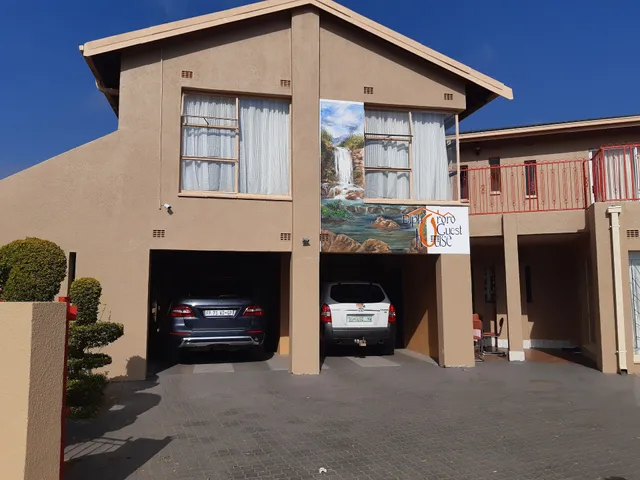 Diphororo Guest House