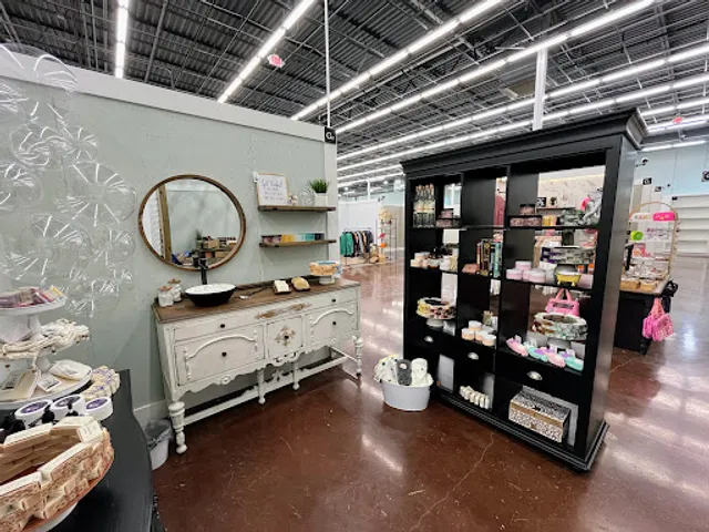 Painted Tree Boutiques - Moore