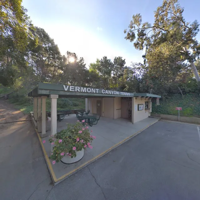 2715 N Vermont Canyon Rd