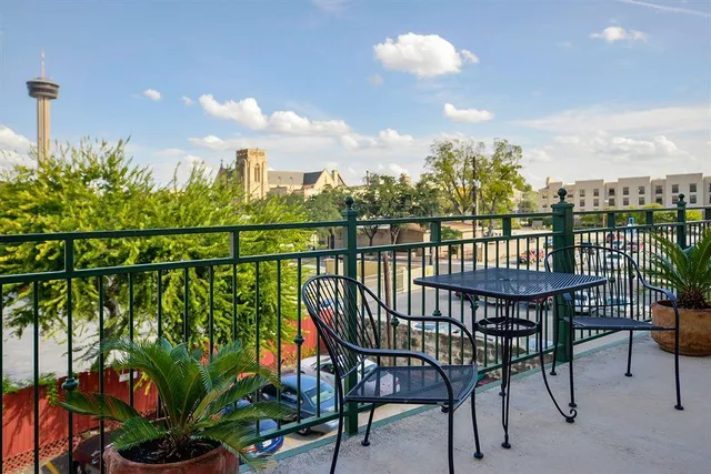 O'Brien Riverwalk Boutique Hotel