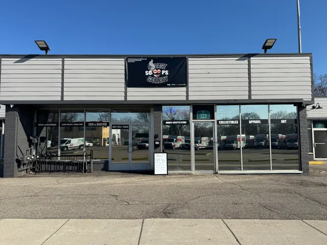 Savage Scoops Gallery