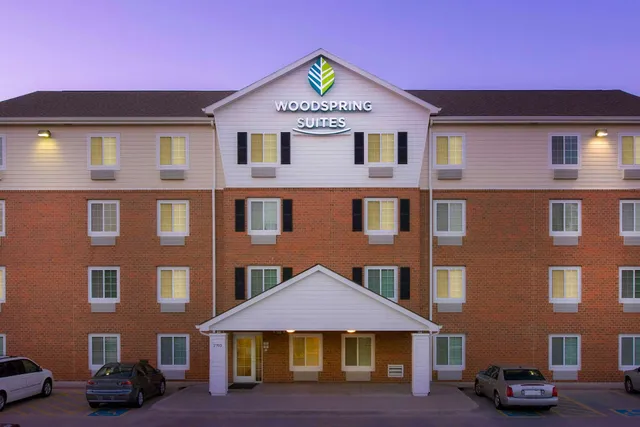WoodSpring Suites Omaha Bellevue