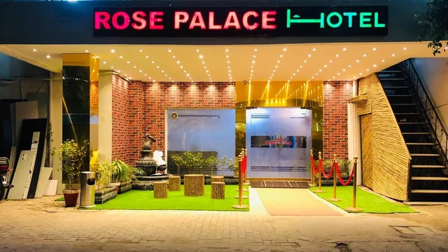 Rose Palace Hotel (Gulberg)