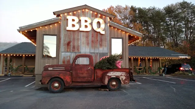 The Smokin' Pig of Easley