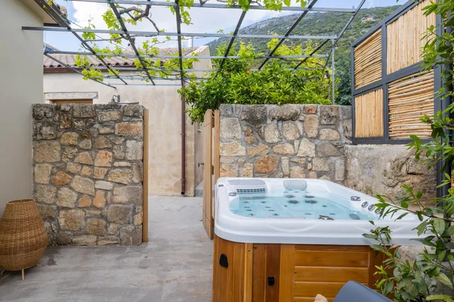 Saint Nikolas Retreat