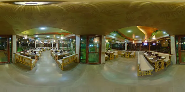 Hungry The Jungle Restaurant