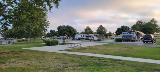 Seabreeze RV Resort (Military Campground)