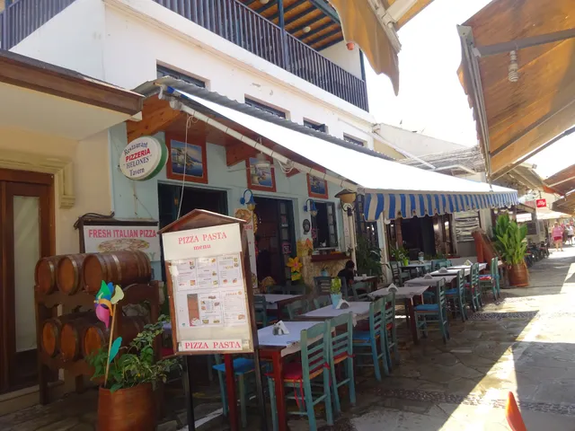 Restaurant Helones Pizzeria