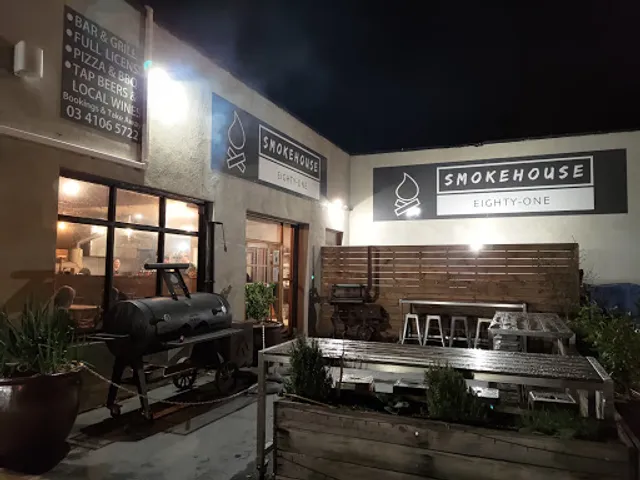 Smokehouse 81