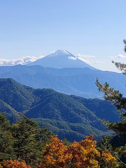 Worshipping Mt.Fuji From Afar