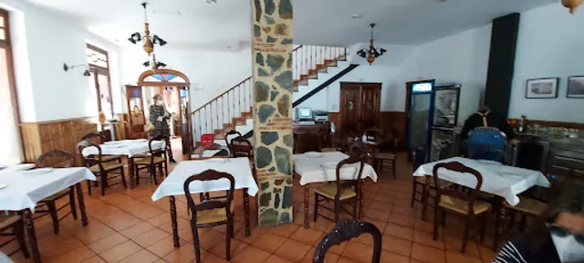 Restaurante-Hostal Dosca
