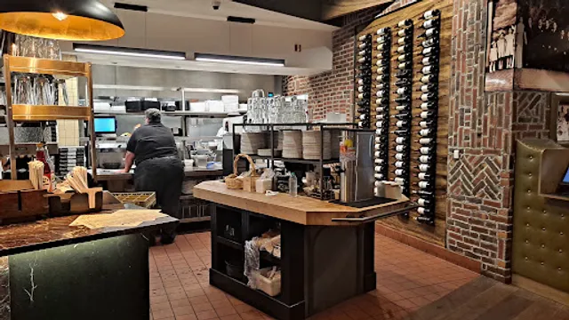 Crispelli's Bakery & Pizzeria - Clarkston