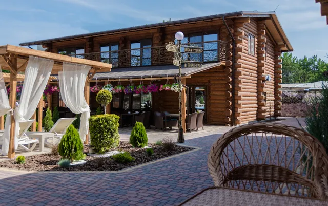 Eko-Hotelʹ "Chorne More"