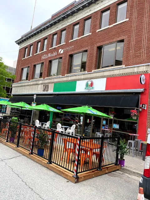 Peppi’s Bar & Lounge