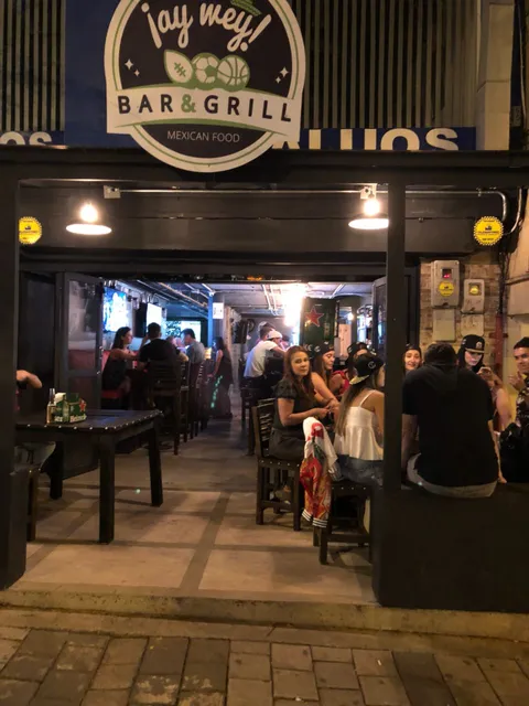 ¡Ay Wey! Bar & Grill