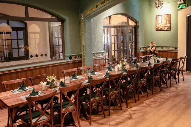 GOLD SHIP Craft Beer & Bistro