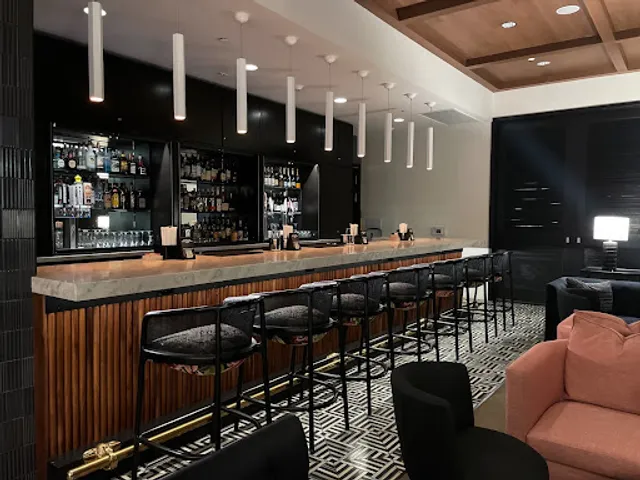 The Well Bar & Grill