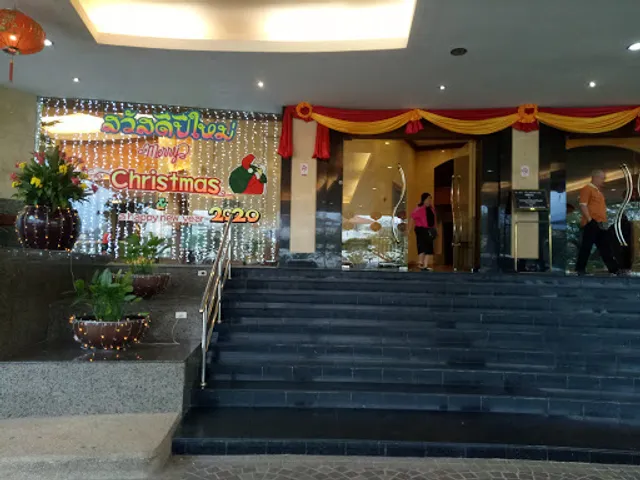 Black & White Seafood Restaurant