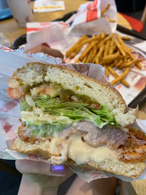 맘스터치 대전지족점