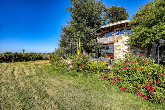 Gîtes et chambres d'hôtes La Peyre