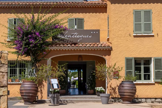 Hôtel Les Lentisques