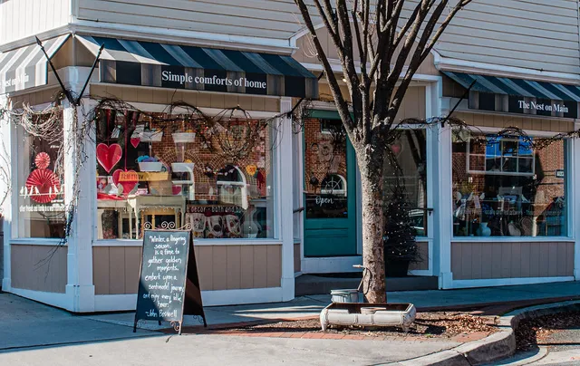 The Nest on Main - Gift Shop - Main Street Bel Air