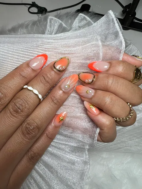 Ulux Nail Spa at Routh