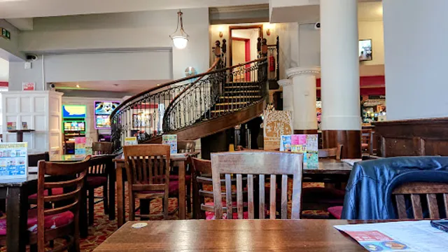 The Moon Under Water - JD Wetherspoon