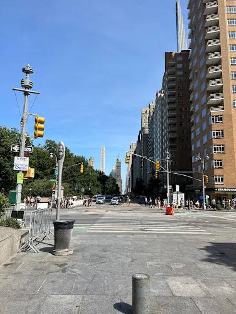 Central Park Information Kiosk Columbus Circle