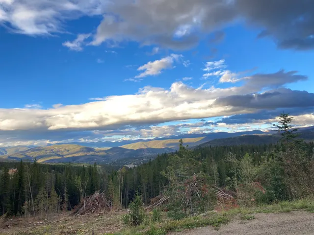 Peaks Trail Trailhead