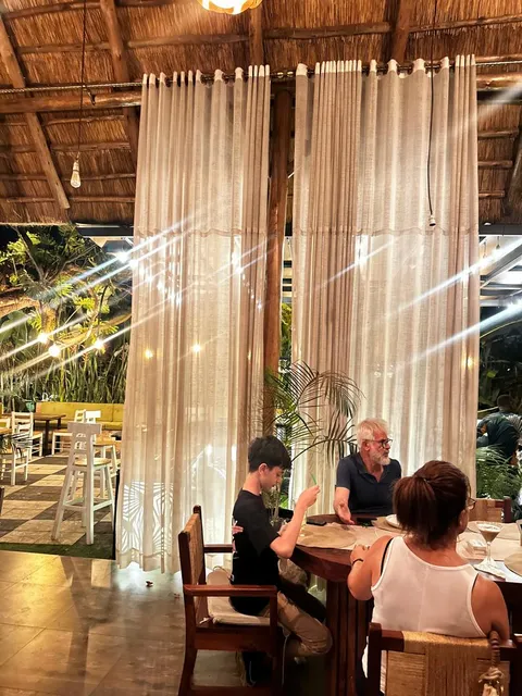 Zest Restaurant & Cocktail Bar