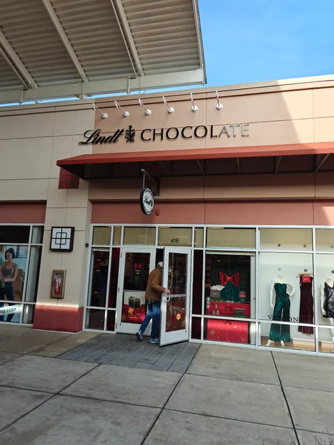 Lindt Chocolate Shop