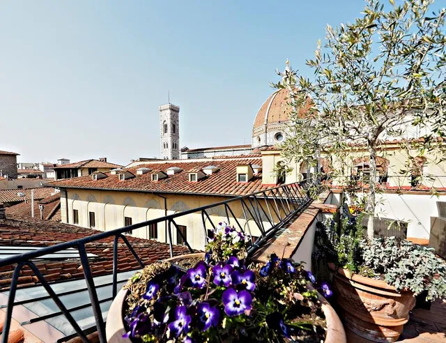 B & B CHARMING EMOTIONS