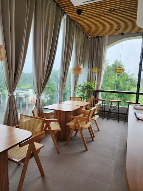 He Brews She Bakes Café and Bakery