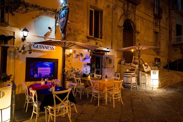 ALBIN’S RESTAURANT