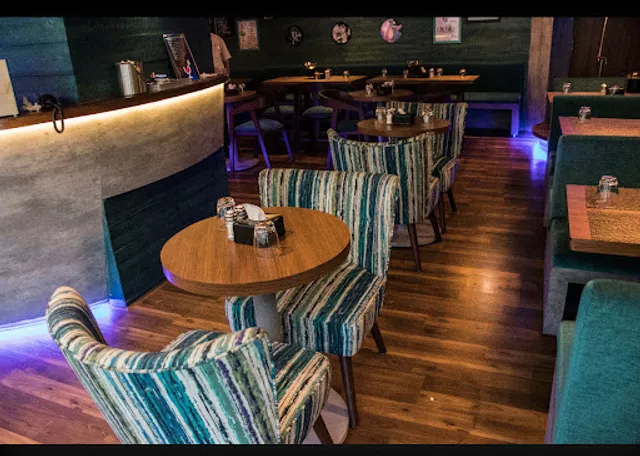 Spin City Kitchen & Bar | Music-Themed Restaurant & Bar in Borivali West, Mumbai