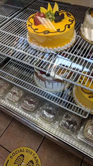 Karina's Bakery & Restaurant