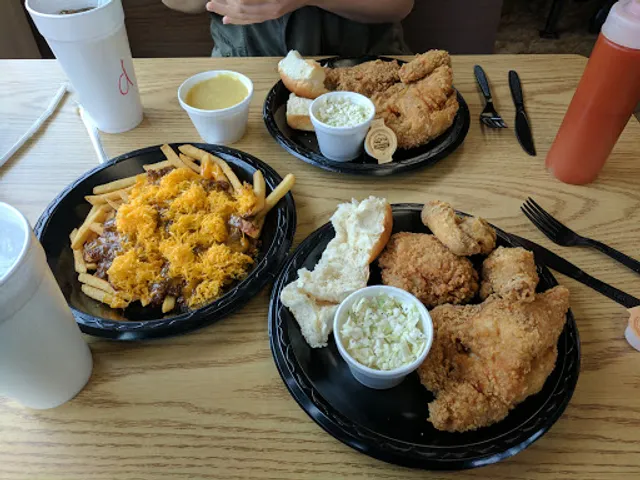 Hitching Post Kellogg - World's Best Fried Chicken