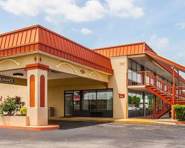 Econo Lodge Dyersburg I-155