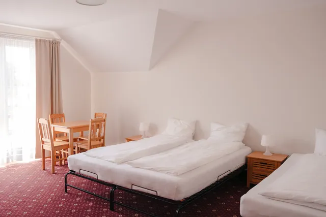 NINA pokoje gościnne