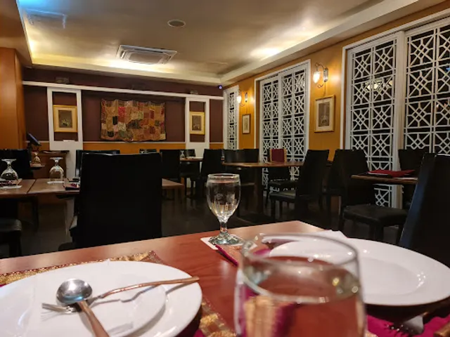 Zaika Restaurant (Zaika உணவகம்/ज़ाइक़ा रेस्टोरेंट)