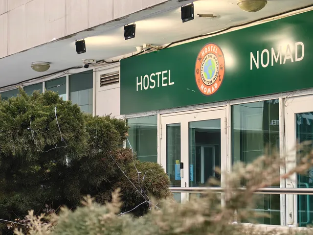 Hotel-Hostel Nomad