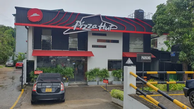 Pizza Hut - Mount Lavinia