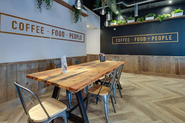 Esquires Coffee Crawley Mall