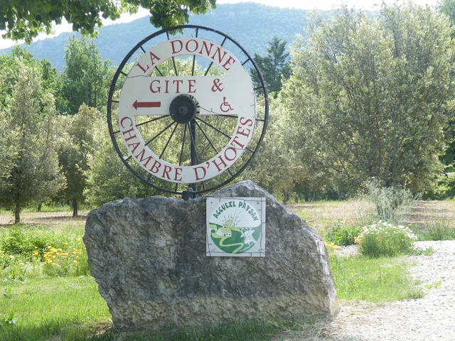 La Donne : Location Gîte et Chambre d'hôtes, avec piscine, dans la Drôme, Auvergne-Rhône-Alpes